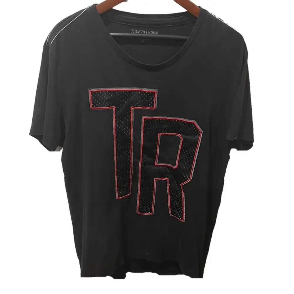True Religion Black T-Shirt with Red Accents Men’s size L GUC..